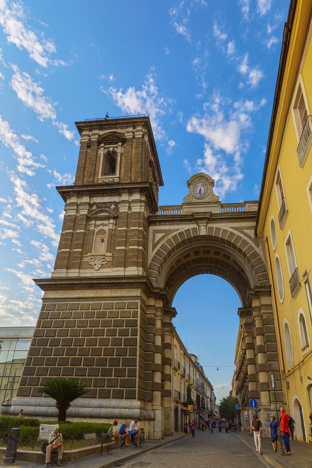 Arco dell’Annunziata (Porta Napoli)